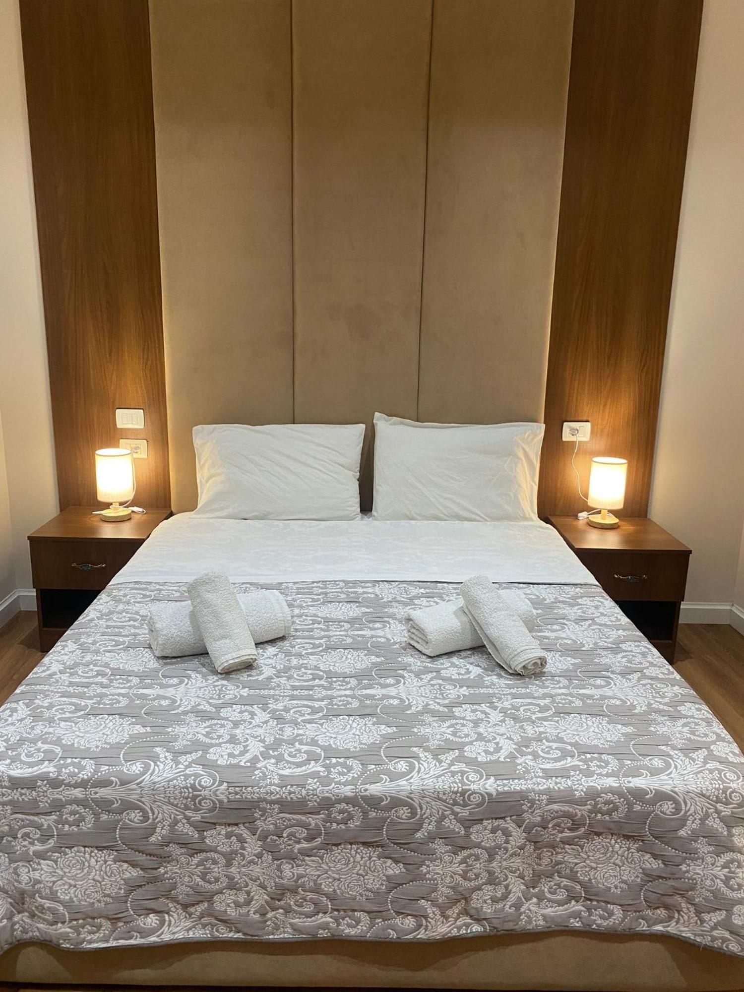 Armando'S House Durres Apartment Ngoại thất bức ảnh