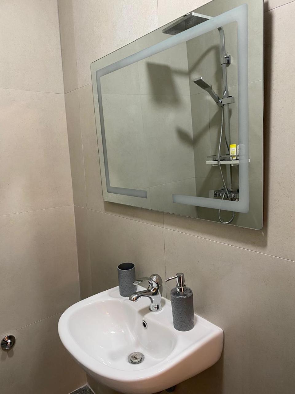 Armando'S House Durres Apartment Ngoại thất bức ảnh